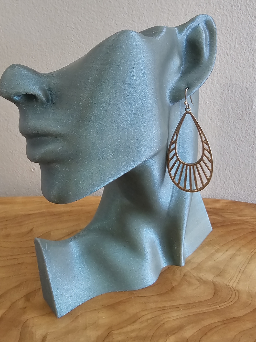 Openwork Teardrop Dangle Earrings - Picture 3 of 5